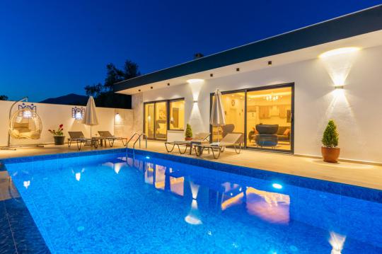 Villa Milid, Muhafazakar, Balayı Villası
